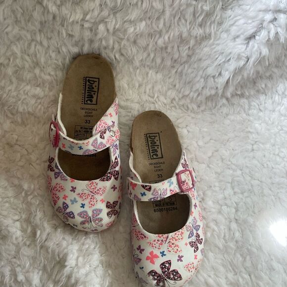 Bioline girls multi color butterflies prints clogs EUR Size 33 US youth 1.5 - Picture 3 of 9